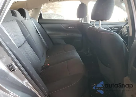 2016 Nissan Altima 2.5 z USA, uszkodzony, nr VIN 1N4AL3AP4GC220264